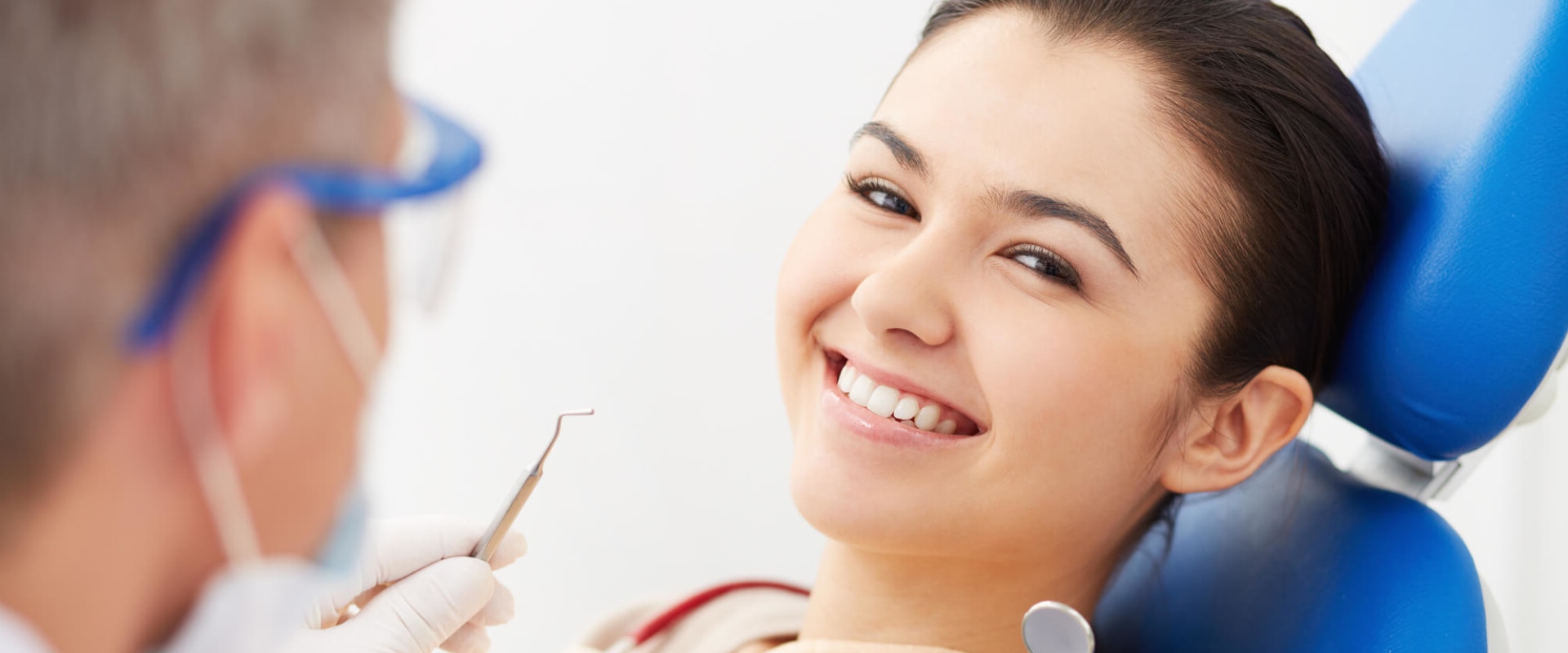 identifying-the-right-cosmetic-dentist